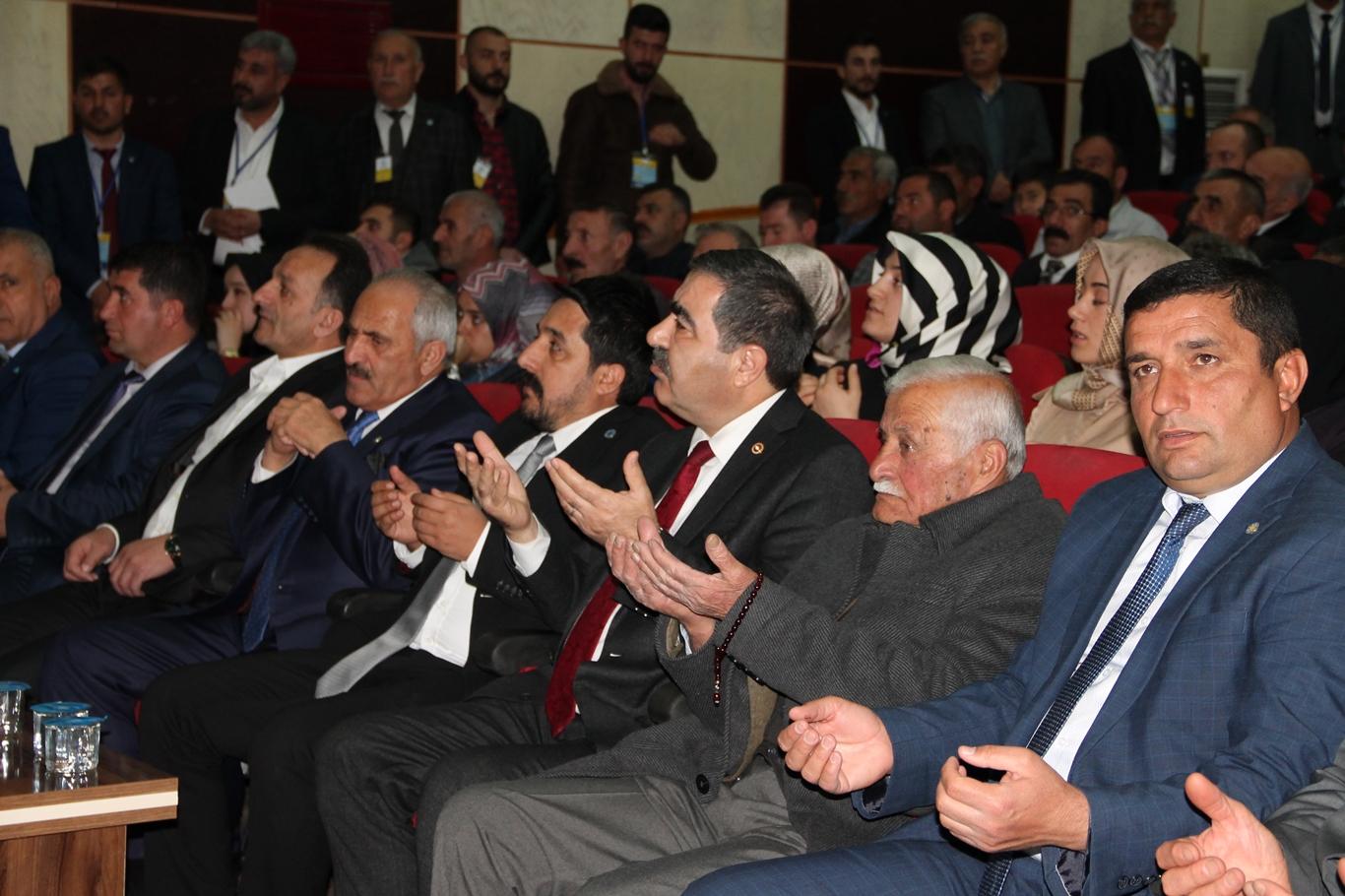 İYİ Parti Bitlis Birinci Olağan İl Kongresi gerçekleştirildi İYİ Parti Bitlis Birinci Olağan İl Kongresi gerçekleştirildi